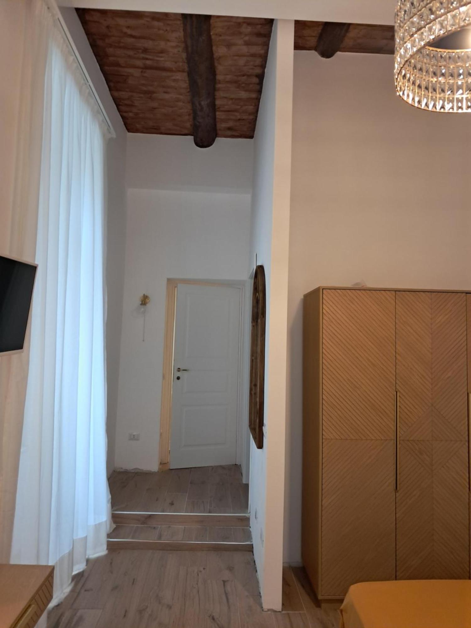 Domus Sirena Hotel Наполи Екстериор снимка