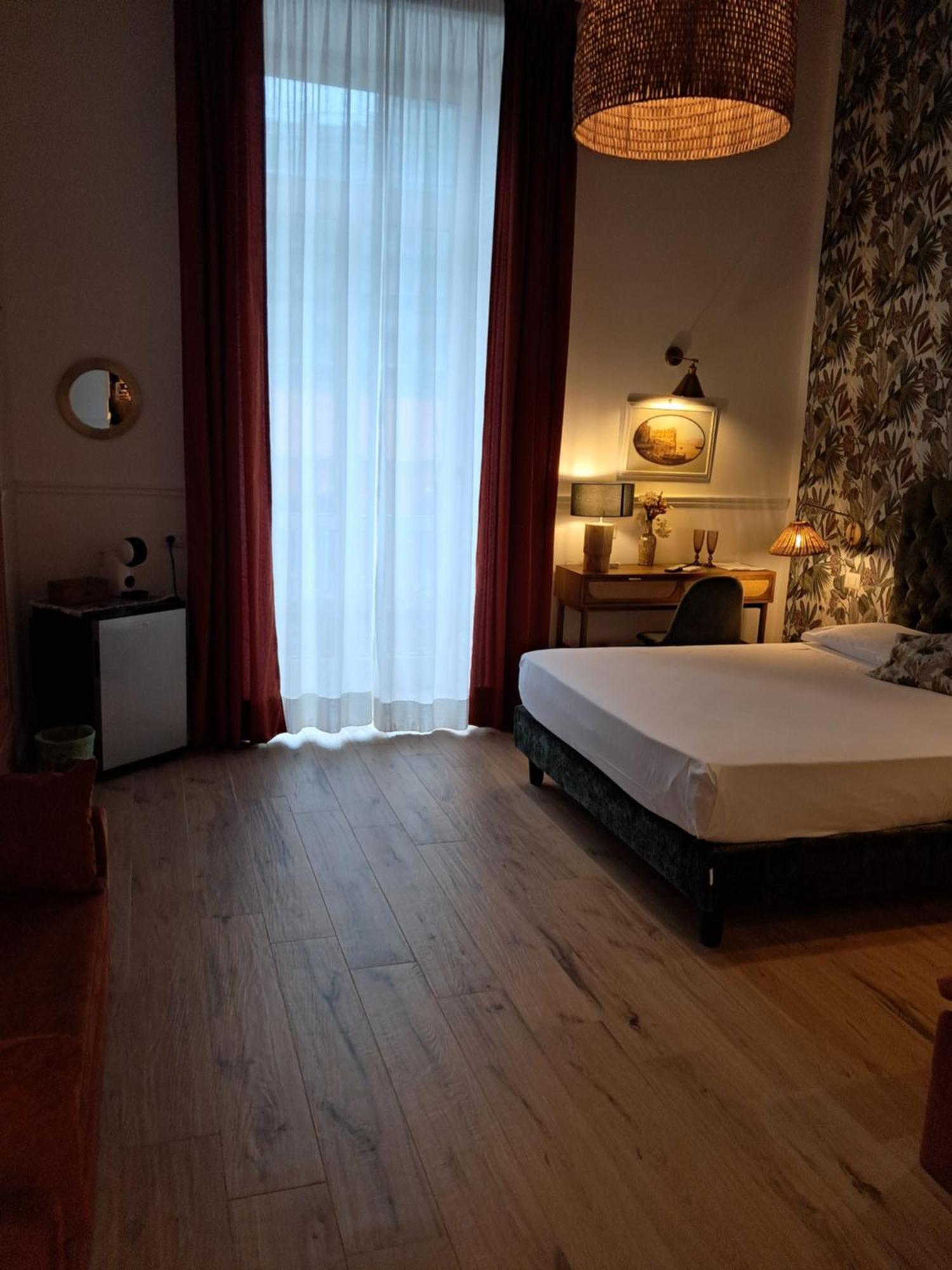 Domus Sirena Hotel Наполи Екстериор снимка
